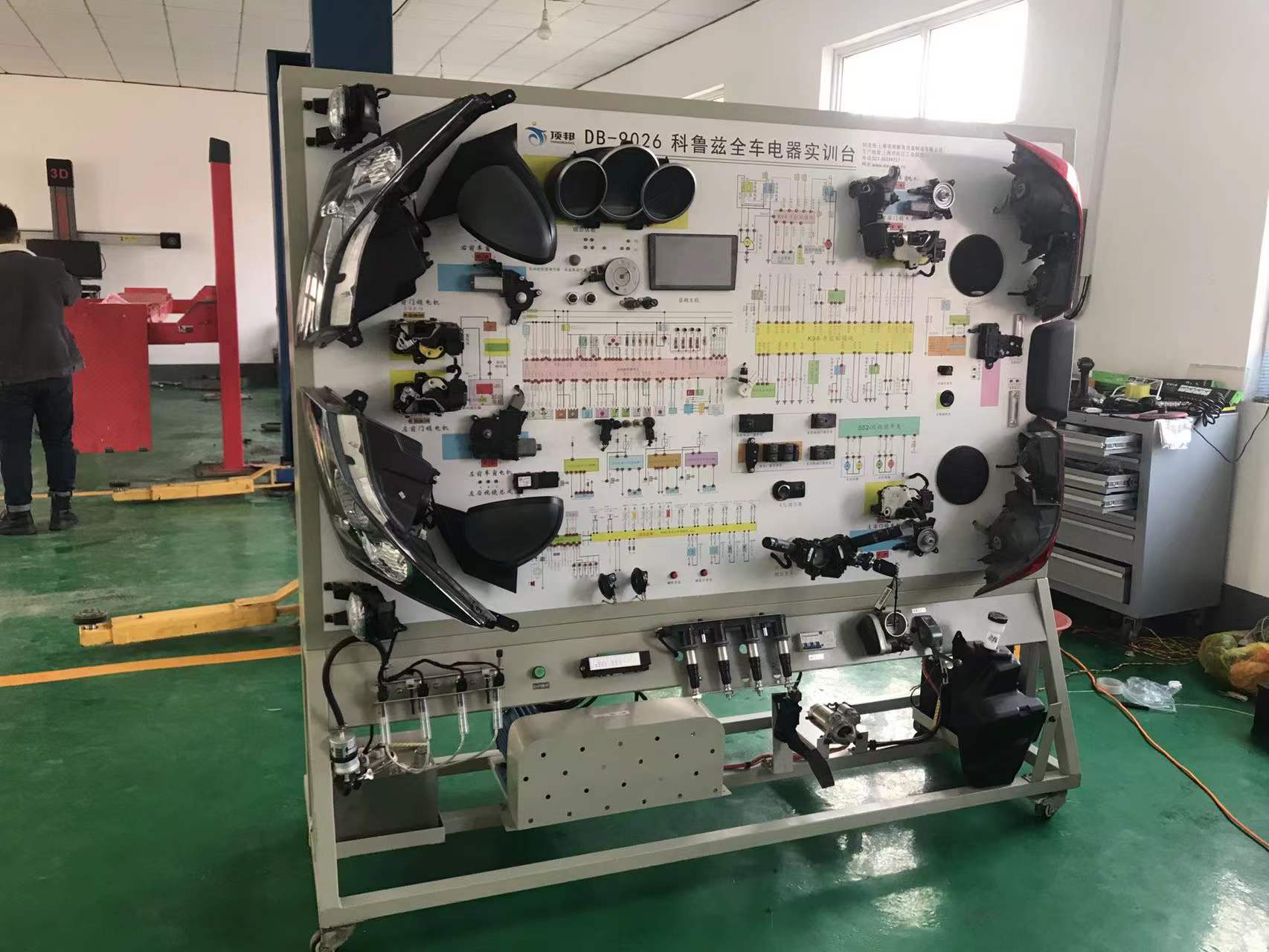 科鲁兹全车电器实训台(图2) 科鲁兹全车电器实训台